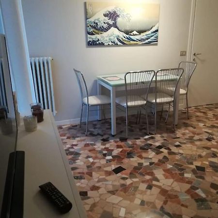 Primo Piano - Bilocale Casa Vacanze Брешія Екстер'єр фото